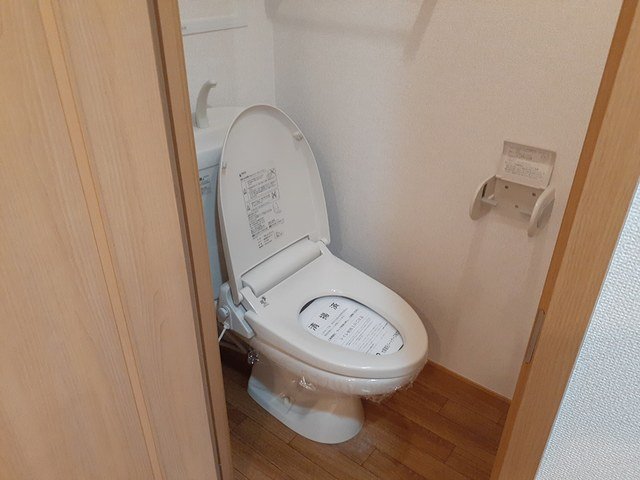 トイレ　清潔感のあるトイレです