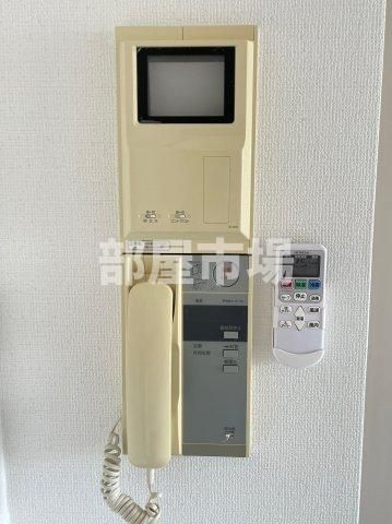 セキュリティ　モニター付きインターホン
