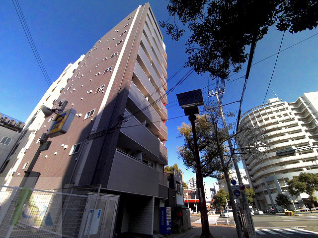 ラビン新開地の外観写真