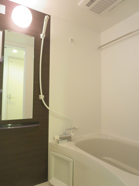 バス・シャワールーム　きれいなお風呂です