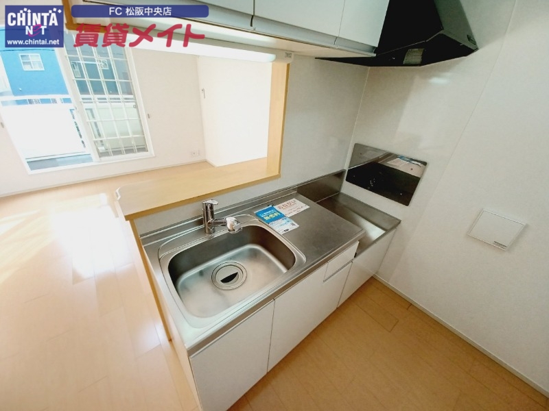 キッチン　反転タイプ参考写真
