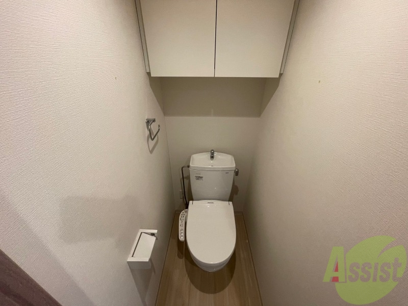 トイレ　こちらはトイレです。清潔感があり、安心して使用できます。