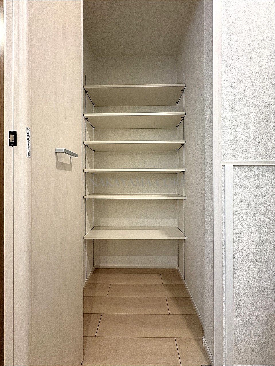 収納　シューズボックス