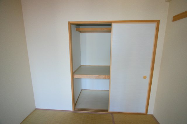 収納　※同タイプの写真となり、実際のお部屋とは異なる場合があります