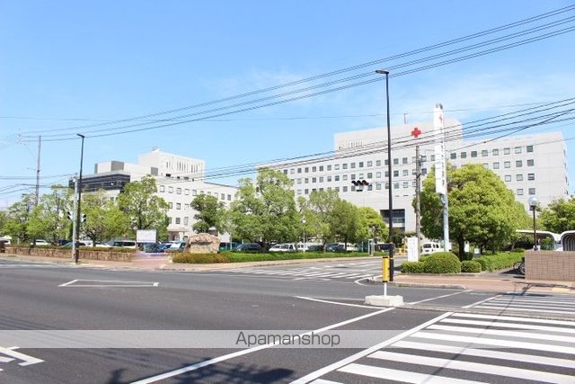 病院　岡山赤十字病院（病院）まで476m