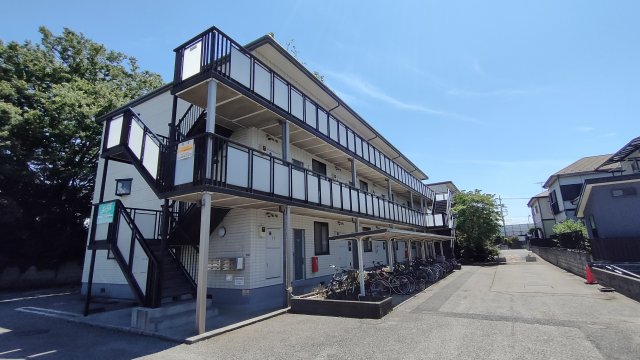 建物外観　★エアコン★TVインターホン★システムキッチン★角部屋★