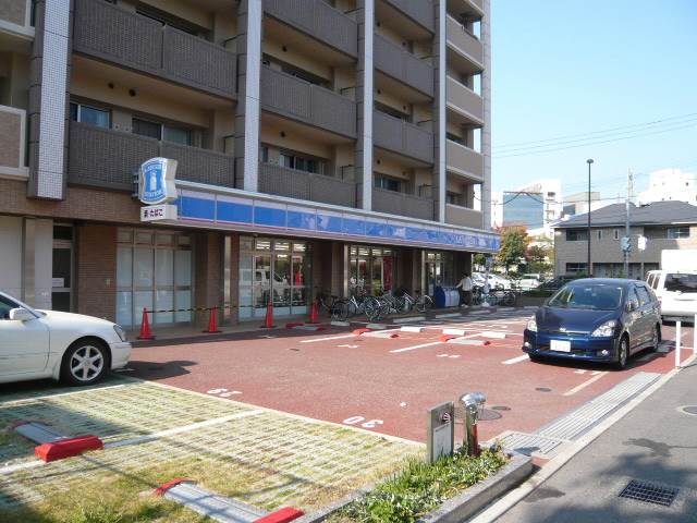 コンビニ　ローソン（コンビニ）まで301m