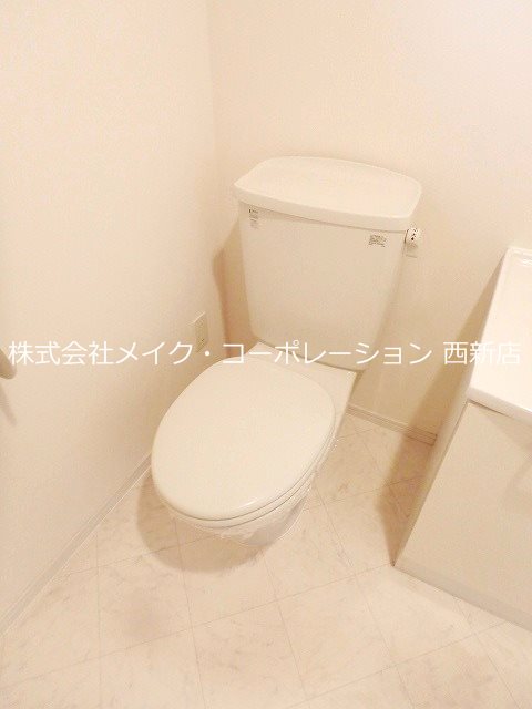トイレ　※同建物内別部屋参考写真