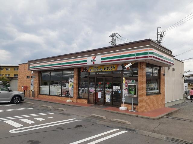 その他　セブンイレブン上田芳田店（その他）まで550m