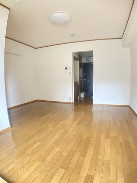 その他部屋・スペース　★８帖の明るいお部屋です★