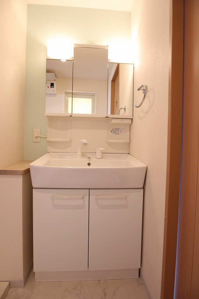 洗面設備　別部屋参考写真。