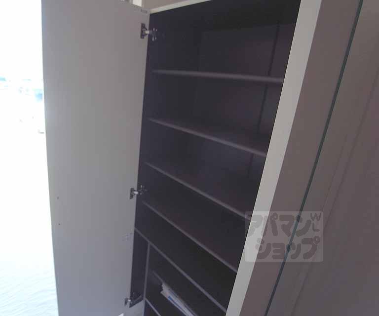 収納　シューズボックス。