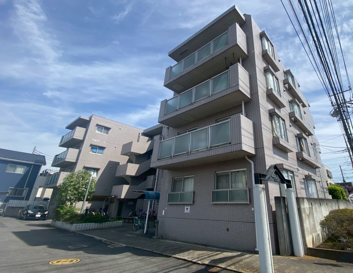 建物外観　外観タイル張り！