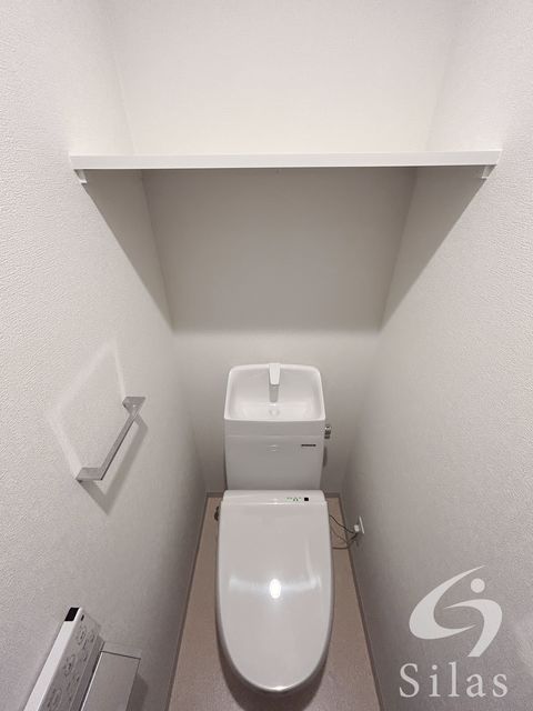 ＪＲおおさか東線 城北公園通駅 徒歩6分 3階建 築2年のトイレ写真
