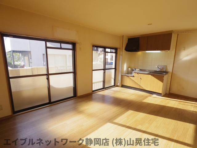 居室・リビング　おしゃれな居間です