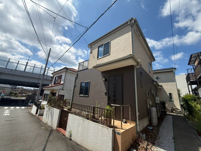 藤沢市城南2丁目戸建の外観写真