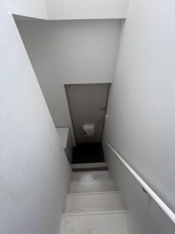 玄関　（別タイプ参考写真）リブ・グランデ　北区田畑1