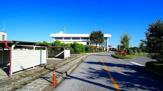 役所　行政センター（役所）まで1000m