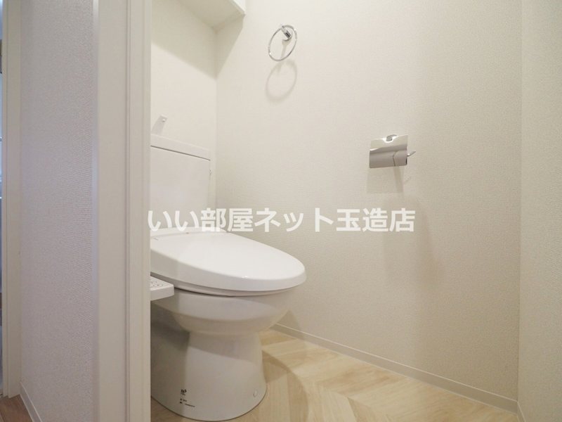 セレニテ谷町四丁目アリエのトイレ写真