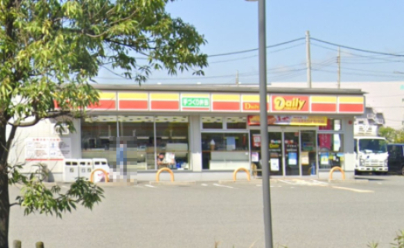 コンビニ　デイリーヤマザキ 神戸港島中町店（コンビニ）まで1956m