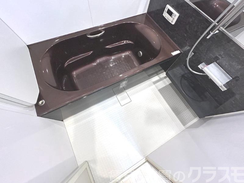 バス・シャワールーム　浴室乾燥機＆追焚機能付き広々バスルーム♪