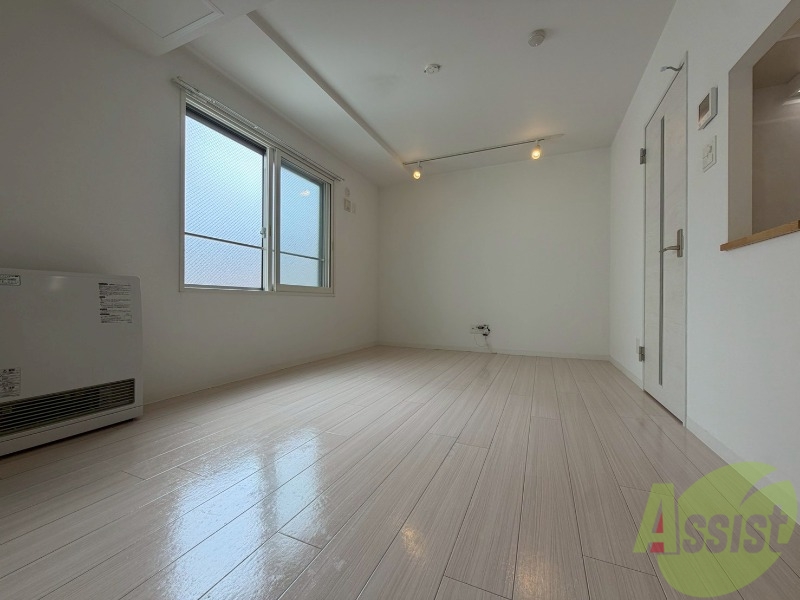 居室・リビング　広くてキレイなお部屋が広がっていて、充実した生活が送れそう。