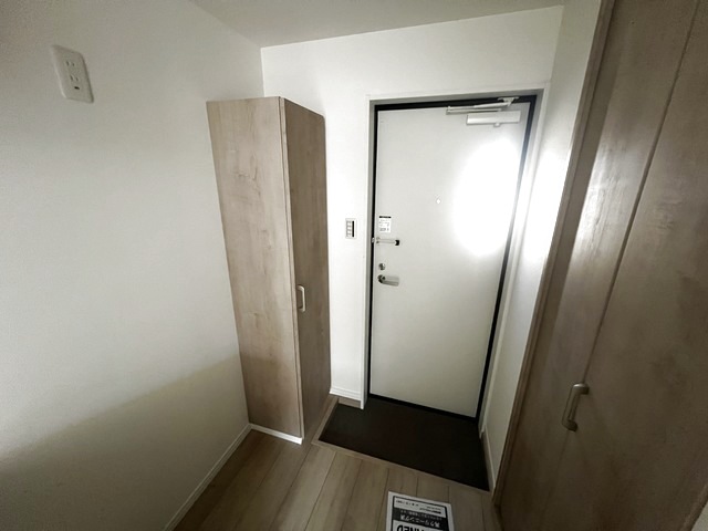 玄関　同施工会社参考画像