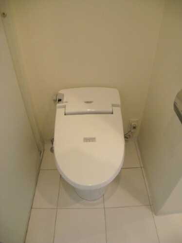 トイレ　別部屋参考写真
