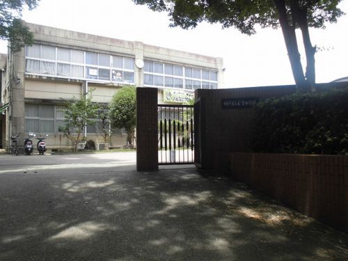 ＪＲ山陽本線 明石駅 バス乗車時間：15分 最寄りバス停で下車 徒歩3分 4階建 築22年の周辺写真