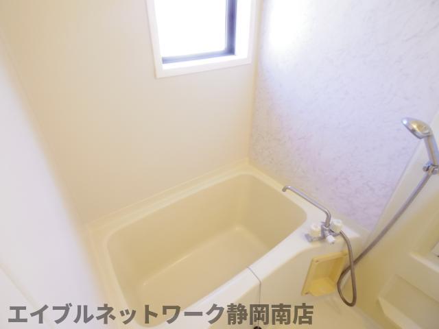 バス・シャワールーム　お風呂です