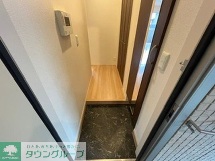 玄関　★お部屋探しは株式会社タウンハウジング東京まで★
