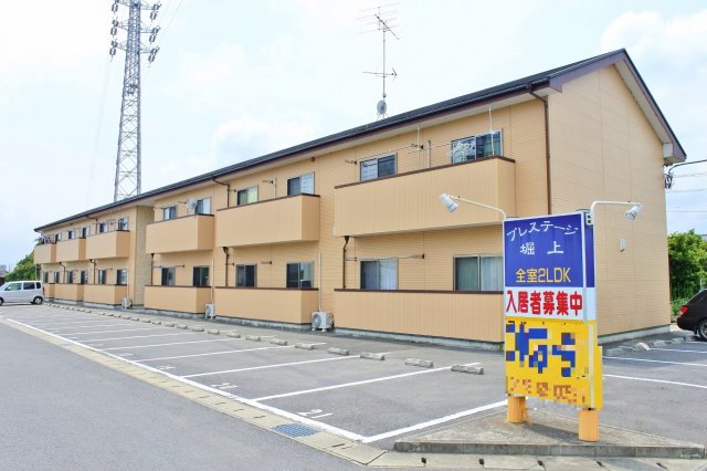 建物外観　閑静な住宅街に位置しております！