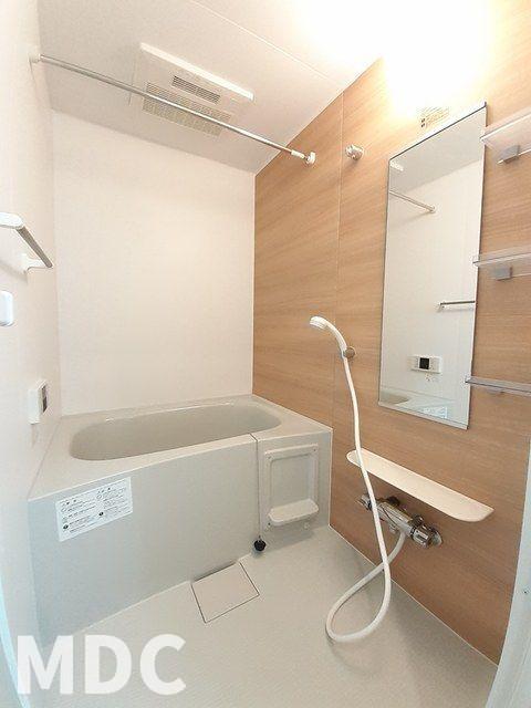ＪＲ徳島線 徳島駅 バス乗車時間：24分 最寄りバス停で下車 徒歩8分 2階建 築9年の風呂写真