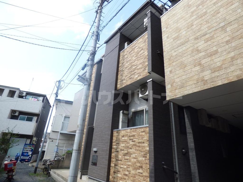 メゾン本千葉の外観写真