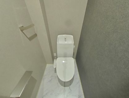 岡山電軌清輝橋線 清輝橋駅 徒歩22分 3階建 築1年のトイレ写真