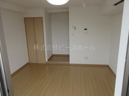 居室・リビング　※別号室参考写真