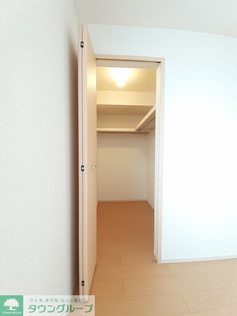 ロイ モンテーニュ IIIの内装写真