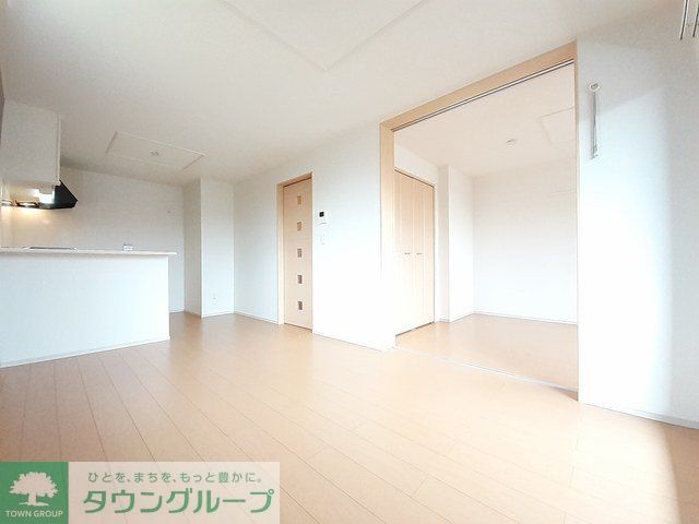 ロイ モンテーニュ IIIの居間写真