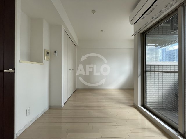 レジディア江戸堀の居間写真