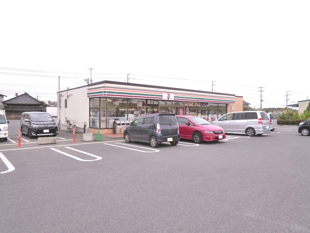 コンビニ　セブンイレブン印西相嶋店（コンビニ）まで452m