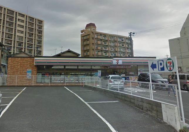 コンビニ　セブンイレブン小倉清水3丁目店（コンビニ）まで648m