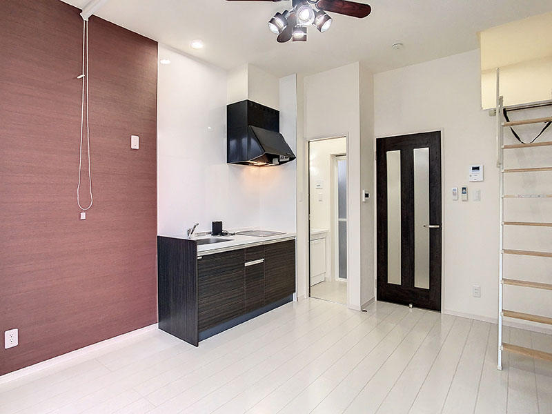 居室・リビング　※別のお部屋の写真です(反転タイプ)