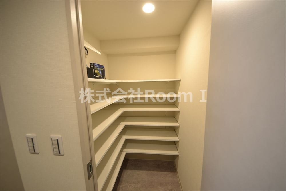 玄関　シンプルで使いやすい玄関ですシューズINクローゼット。