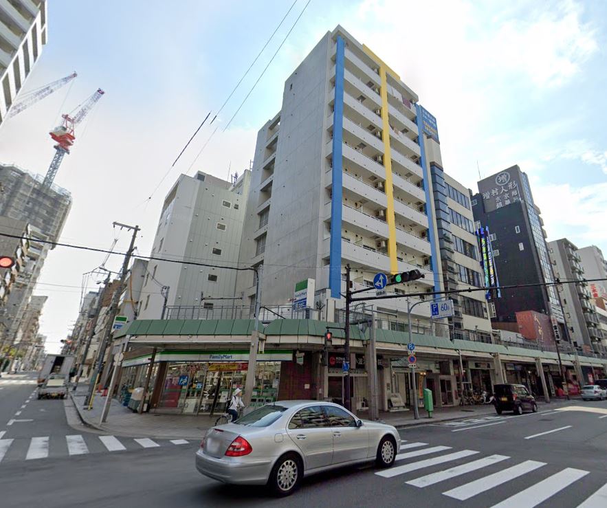 コンビニ　ファミリーマート・内久宝寺店（コンビニ）まで325m