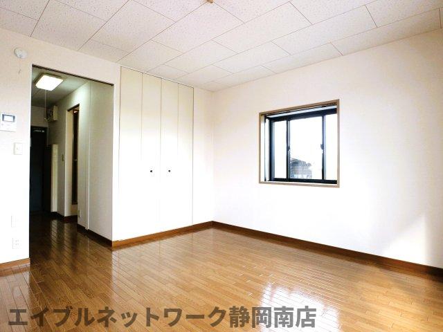 居室・リビング　ゆったりとした居間です