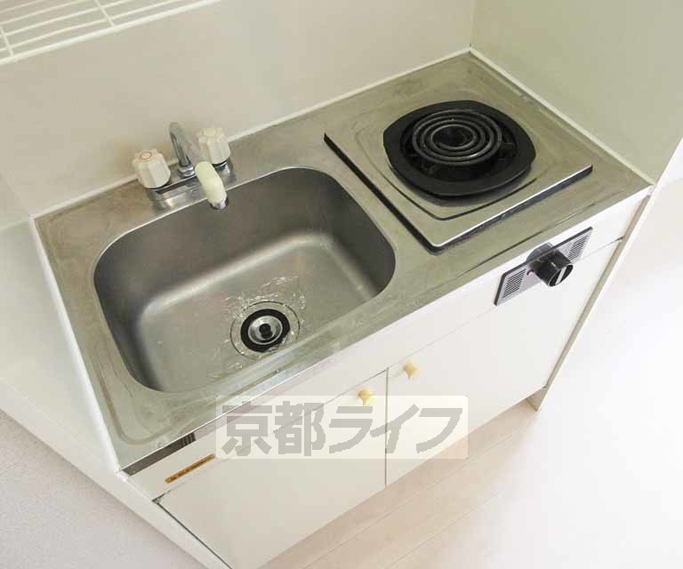 キッチン　コンパクトで使いやすいキッチンです