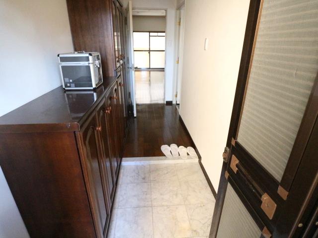 玄関　シューズBOXも完備しております(^^♪