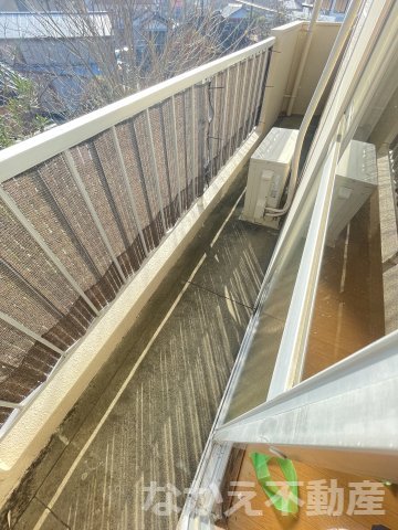 バルコニー　広々としたバルコニーです