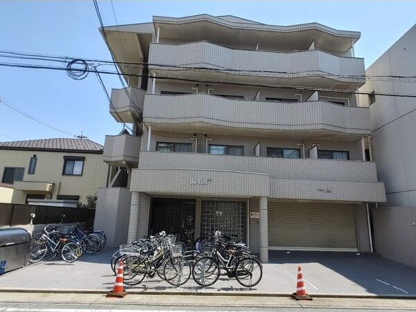 名古屋市熱田区大瀬子町のマンションの建物外観