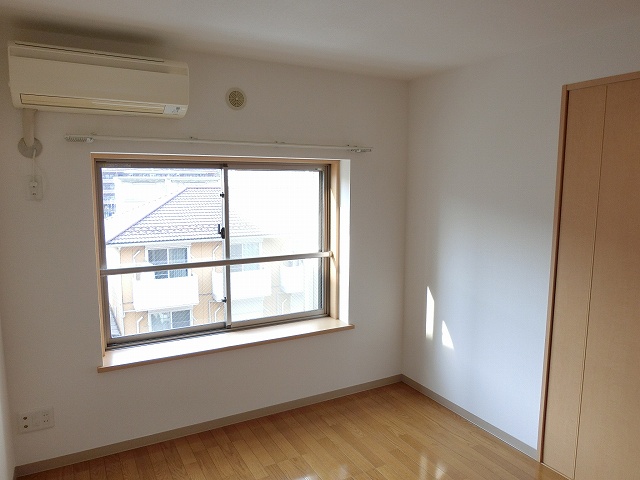 アイリッシュ青葉台の内装写真